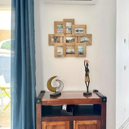 Daire T3 En 3 Etoiles De Plain-pied, Climatise, Terrasse, Jardinet Et Parking, Tres Calme Pomérols