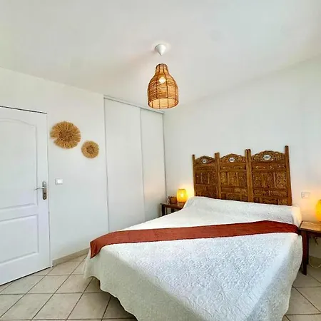 Proche Plage, Climatise, Terrasse, Jardinet Et Parking, Tres Calme Pomérols