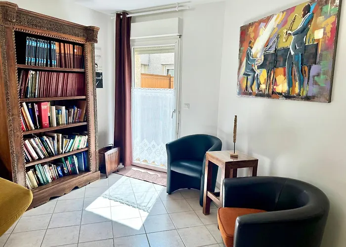 Apartament En 3 Epis De Plain-pied, 2 Chambres, Climatise, Terrasse, Jardinet Et Parking, Tres Calme